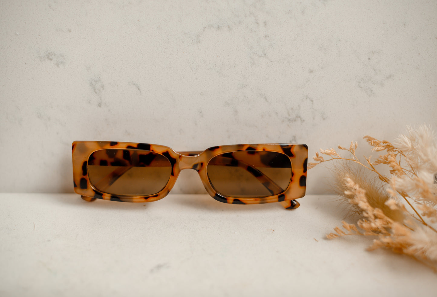 Sunglasses - Tortoise Light
