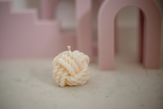 Moulded Candles - Knot Candle