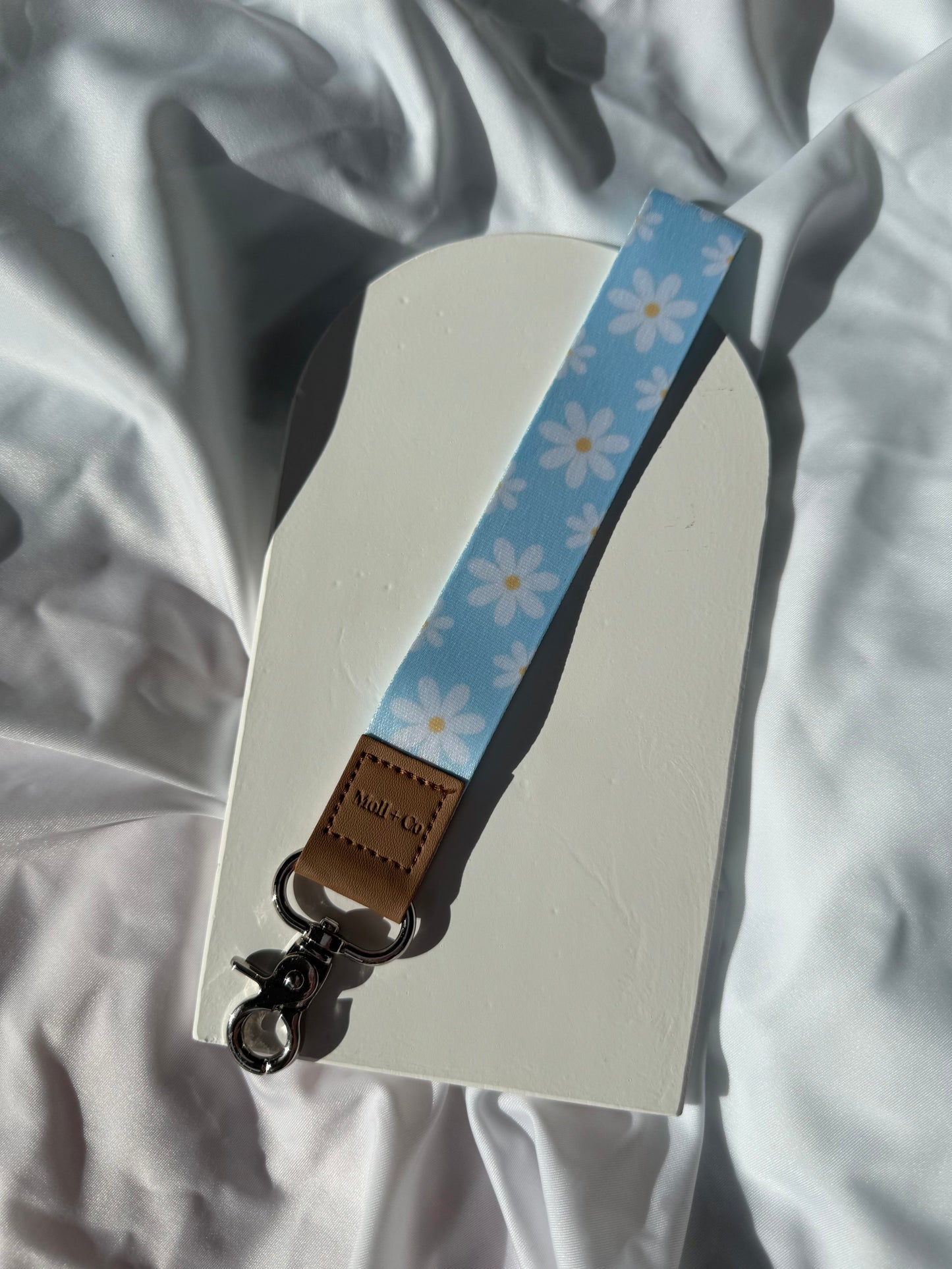 Keychain - Blue Daisy