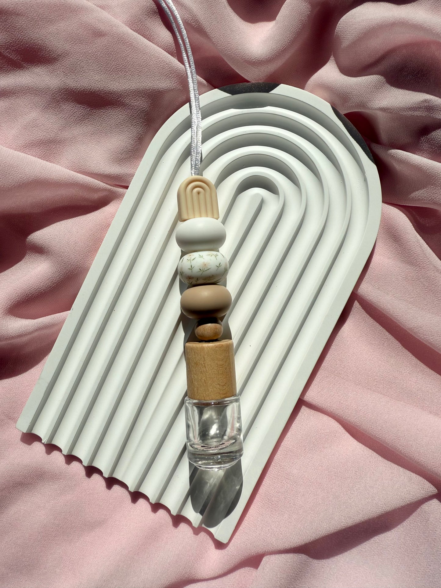 Hanging Diffuser - Beige Arch - Circle Base