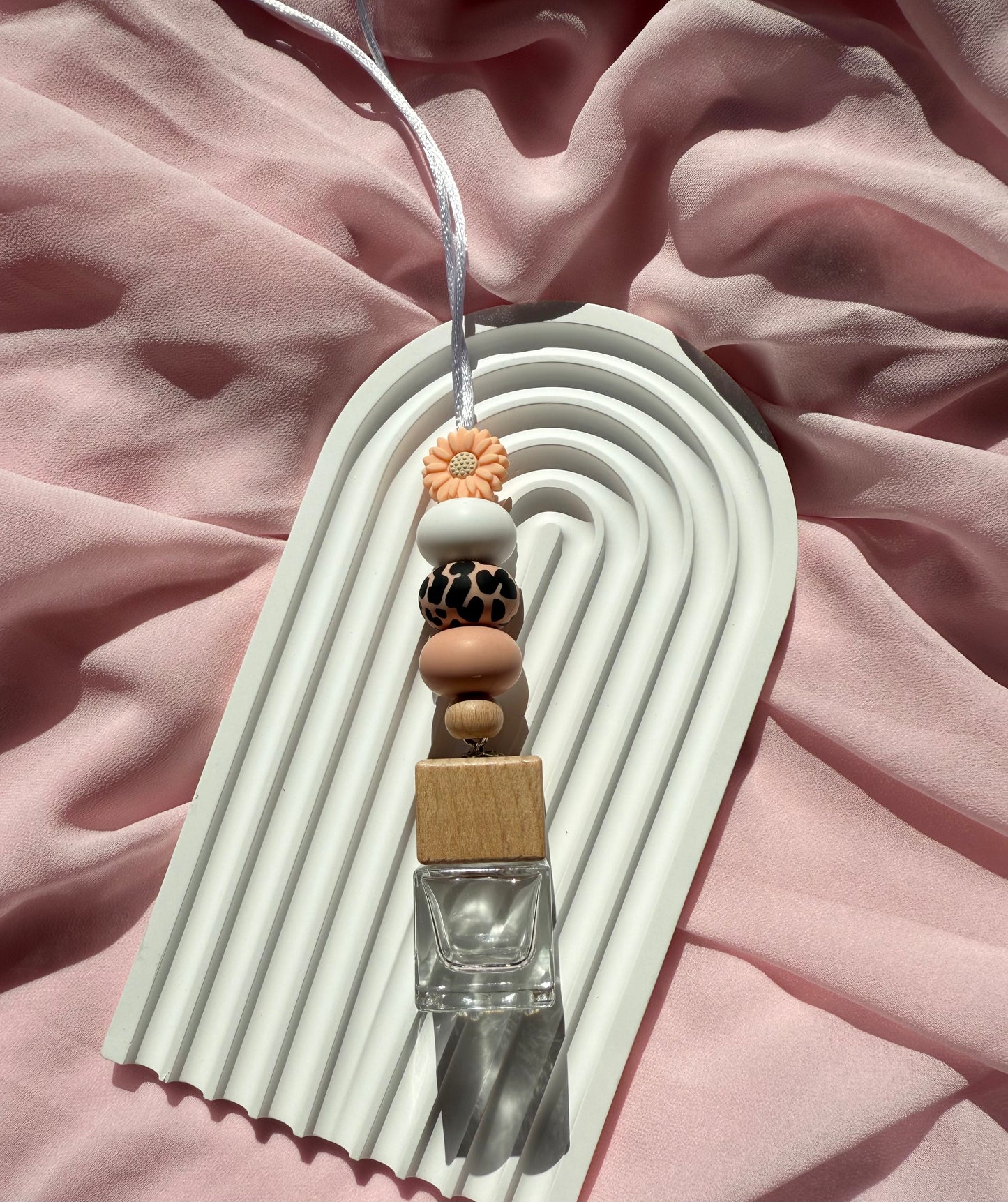 Hanging Diffuser - Peach Daisy - Square Base