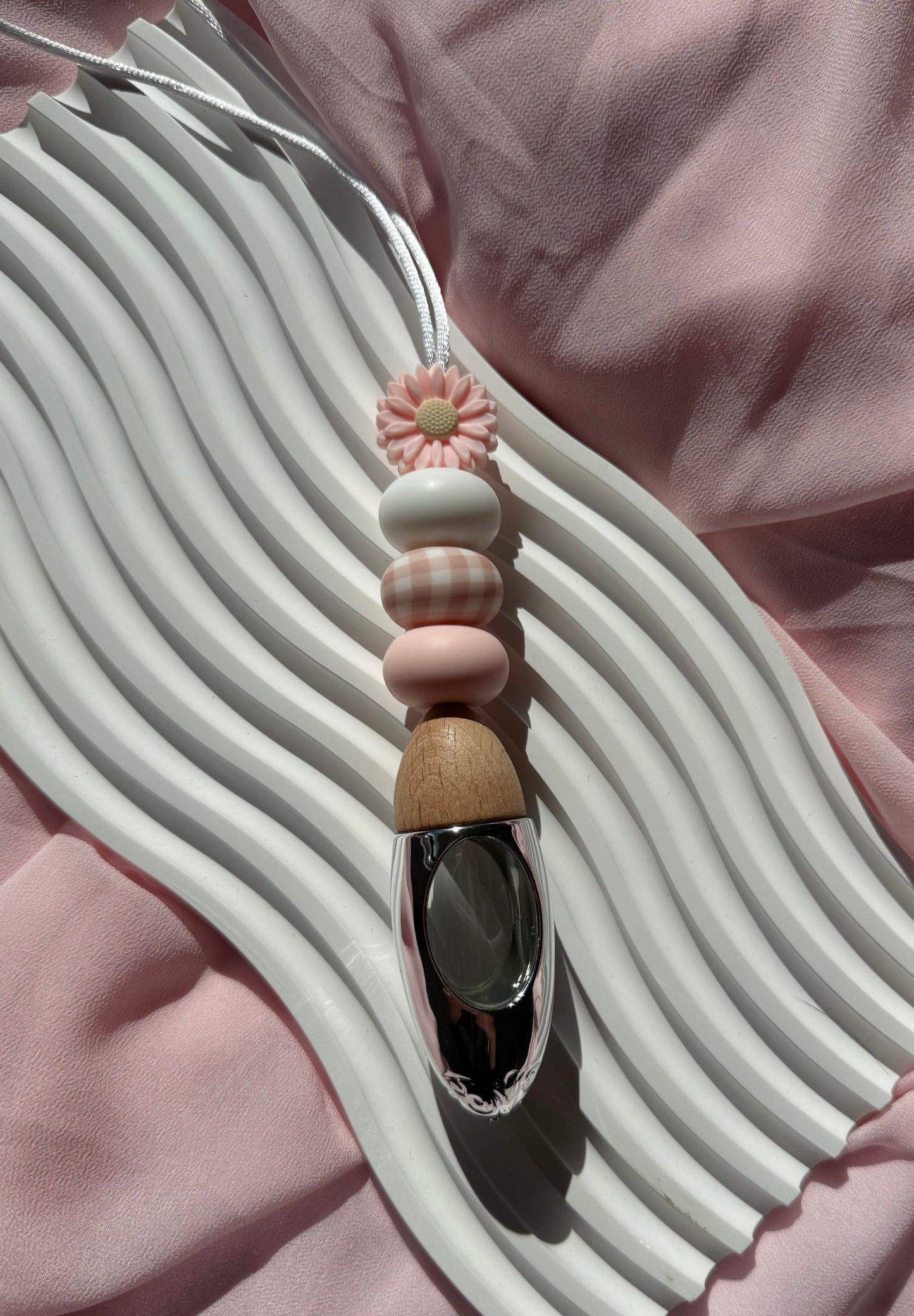 Hanging Diffuser - Pink Daisy - Silver Base