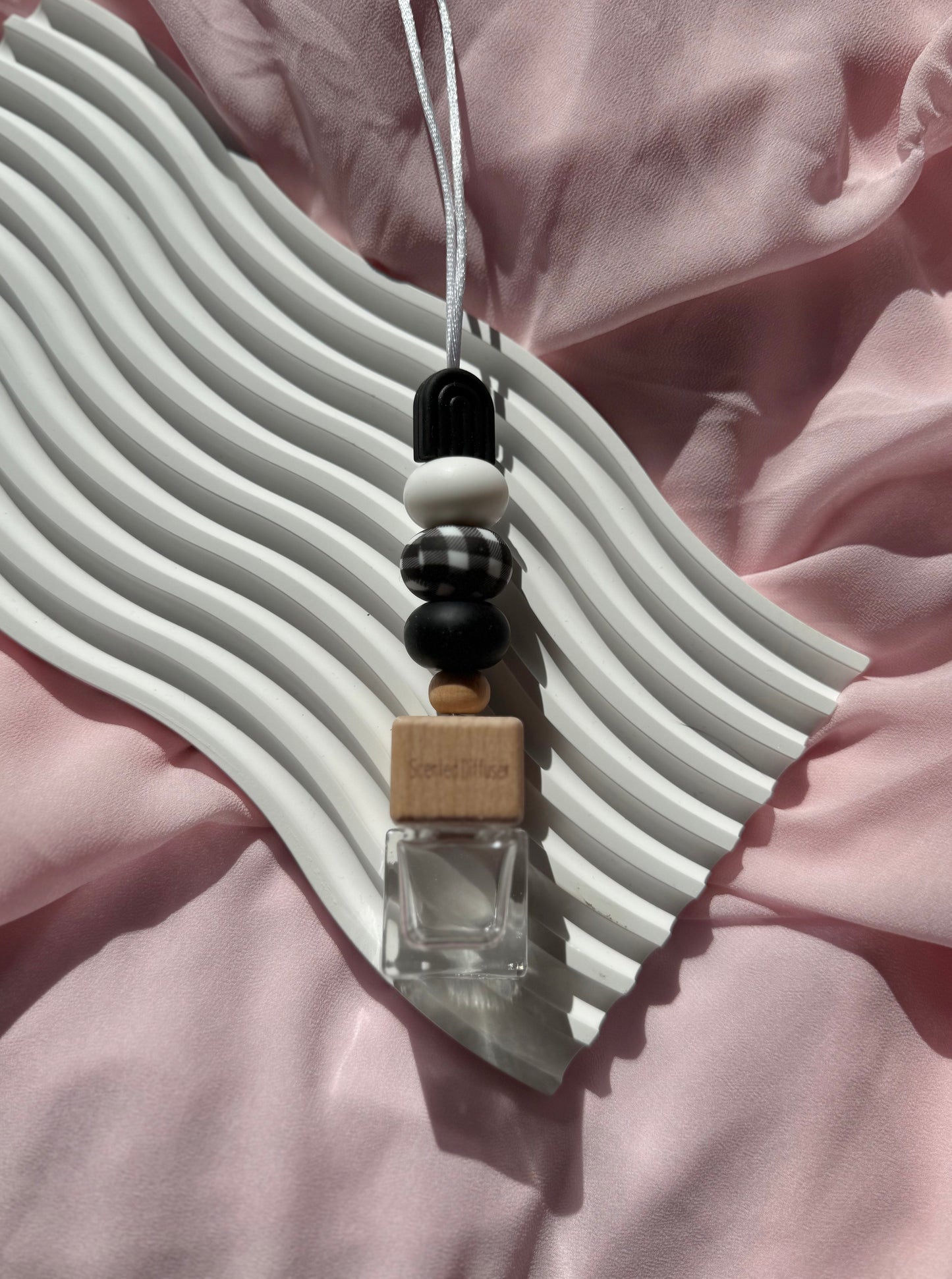 Hanging Diffuser - Black Arch - Square Base