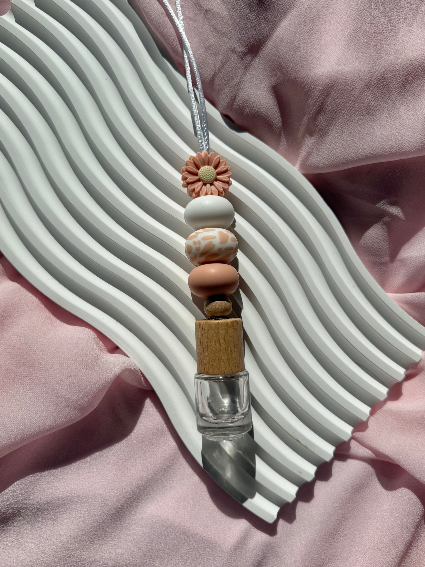 Hanging Diffuser - Peach Daisy - Circle Base