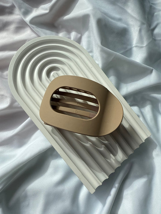 Hair Claw - Beige Flat