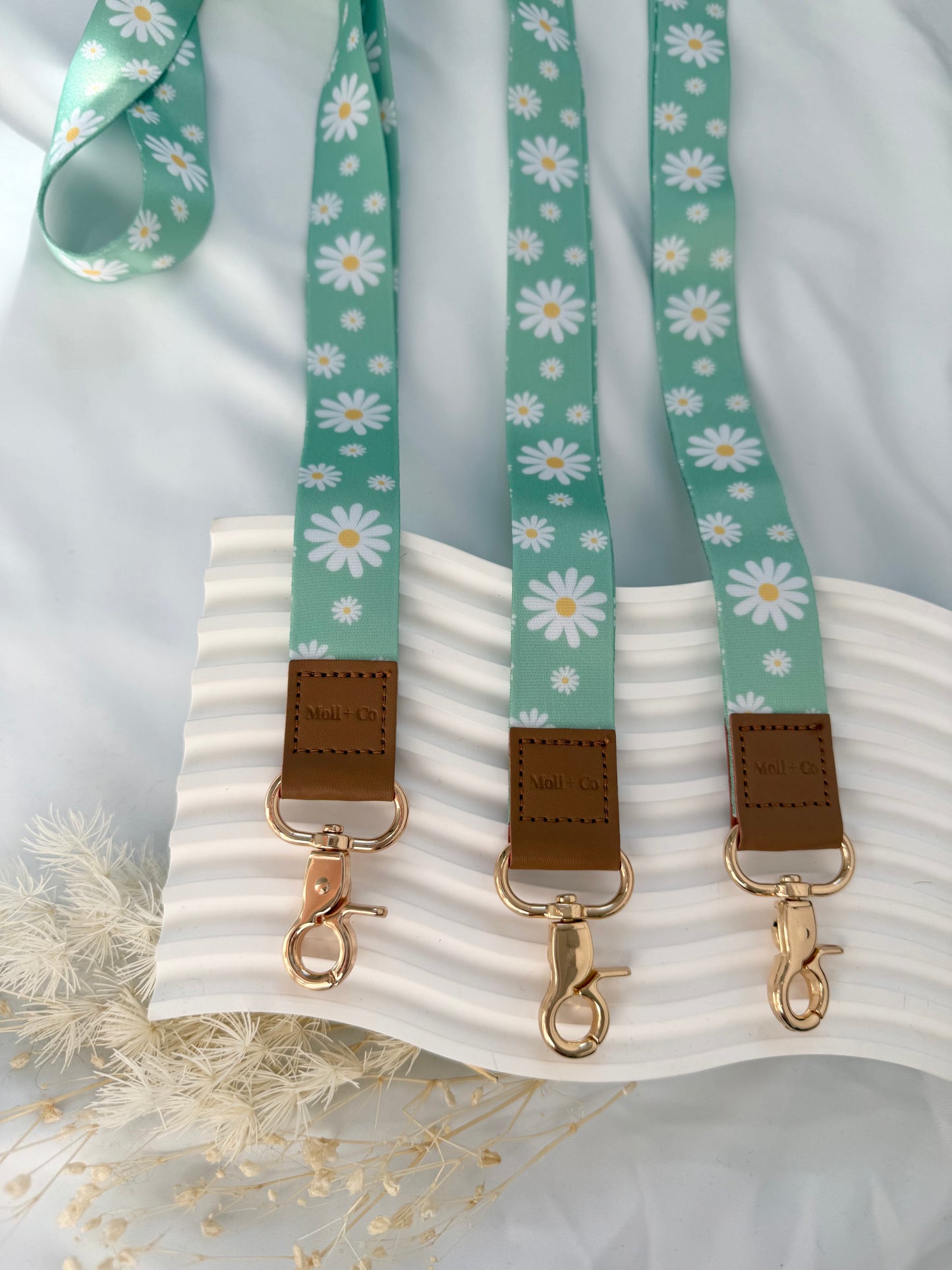 Fabric Lanyard - Green Daisy